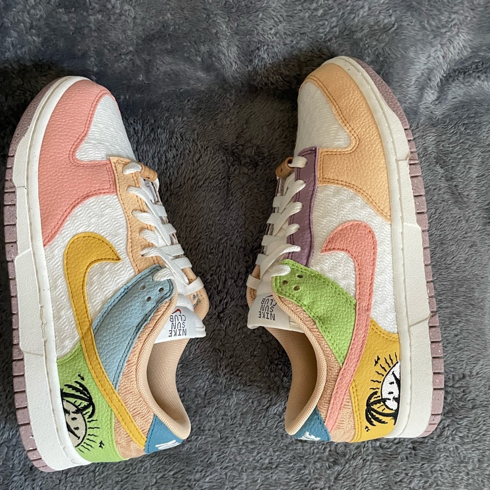 Nike Wmns Dunk Low SE Sun Club Multi Color Sail w/New Box DQ0265-10